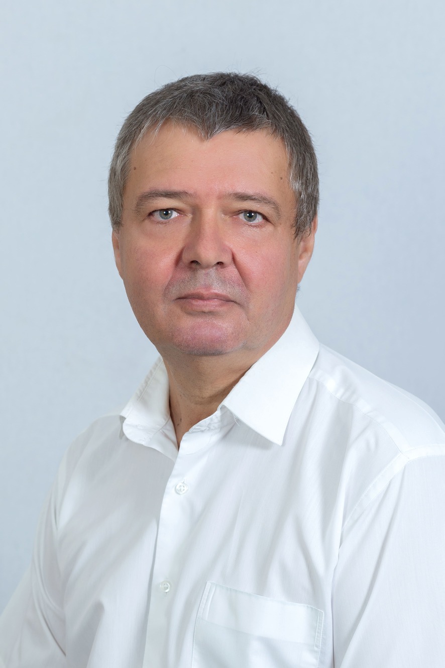 Комаров Роман Николаевич.